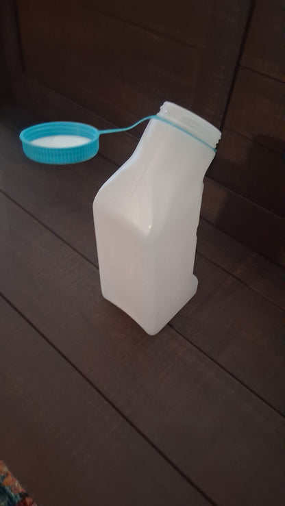 Pee Bottle lid and target are illuminated.Perfect for long trips, hospital stays Sporting events